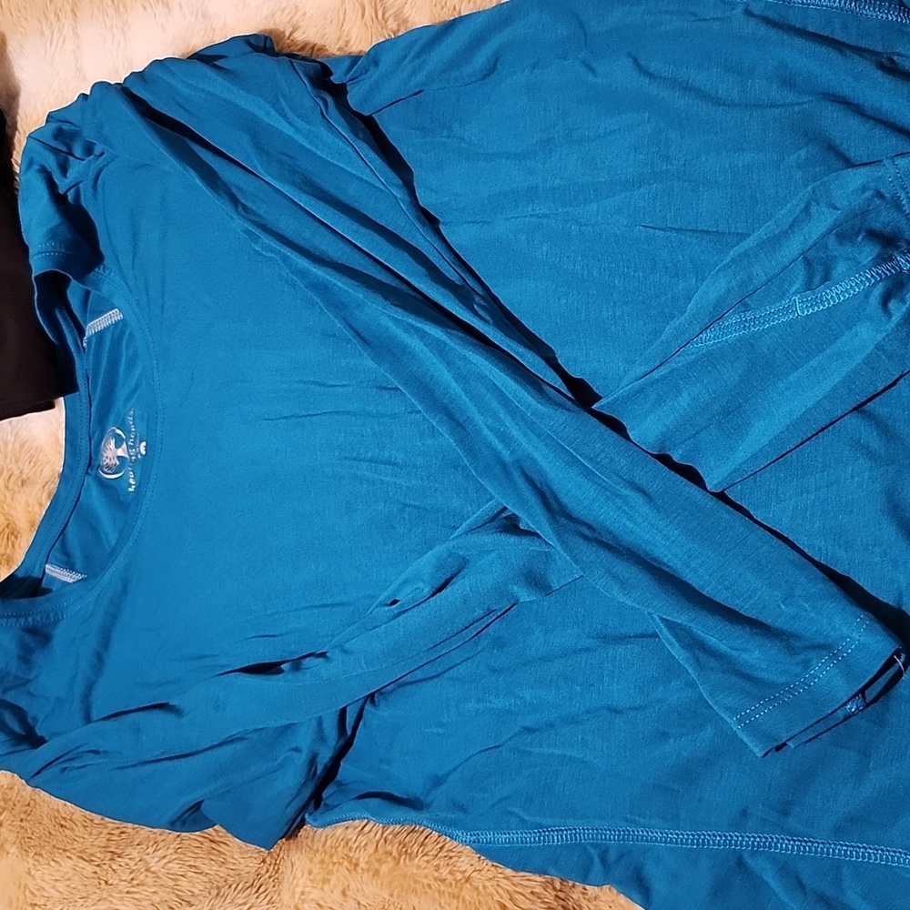 Scrub shirt
